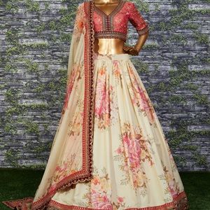 ❤️ Custom Floral Printed Off-white Lehenga Choli